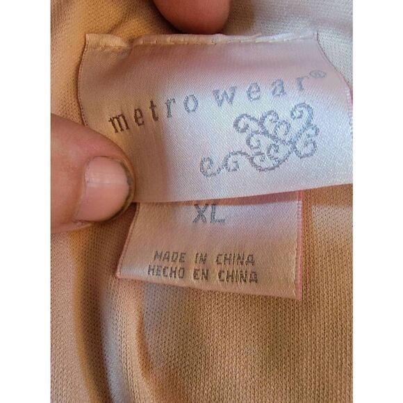 Metro Wear Women's Pink Crochet Lace Overlay Skater Skirt Size Extra Large - Picture 3 of 3